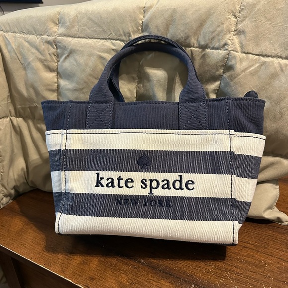 Kate Spade Beach Time NWOT Striped Small Tote Crossbody